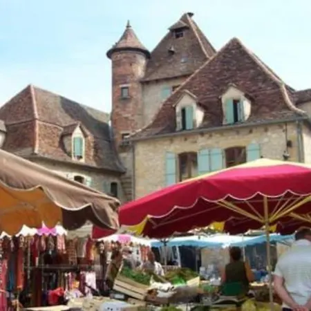 La Poire, Op Landgoed Aan De Dordogne