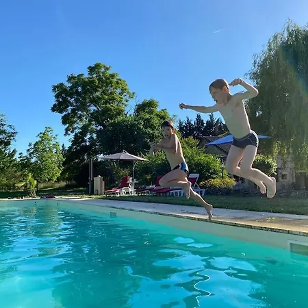 La Poire, Op Landgoed Aan De Dordogne *