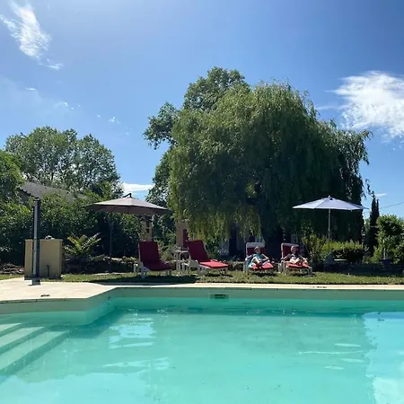 La Poire, Op Landgoed Aan De Dordogne Holiday home *
